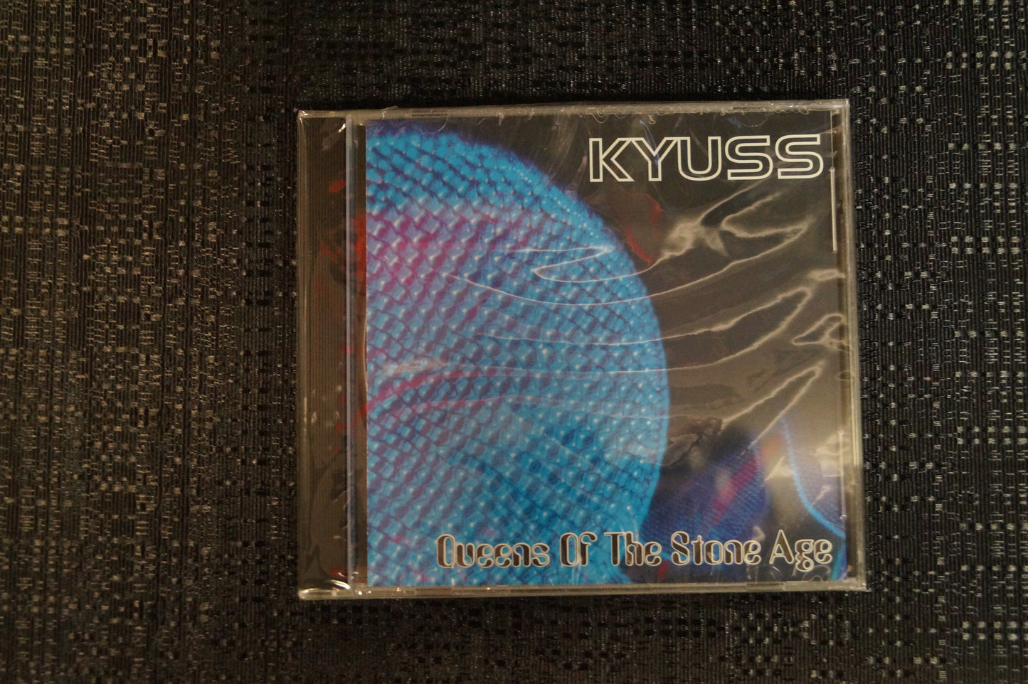 KYUSS/Queens of the Stoneage *split album* 1997 CD Art By Kozik